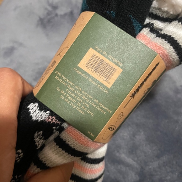 2-Pack Sherpa Lined Socks (BNWT) - Picture 5 of 8
